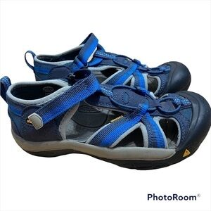 Keen Blue Outdoors Sandals Sz 3 Hiking Closed Toe Adjustable Kids Youth